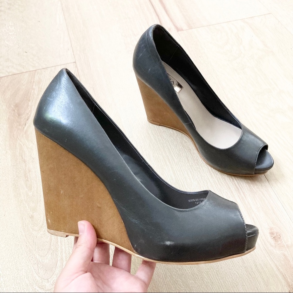 Zara Gray Leather Peep Toe Wedges